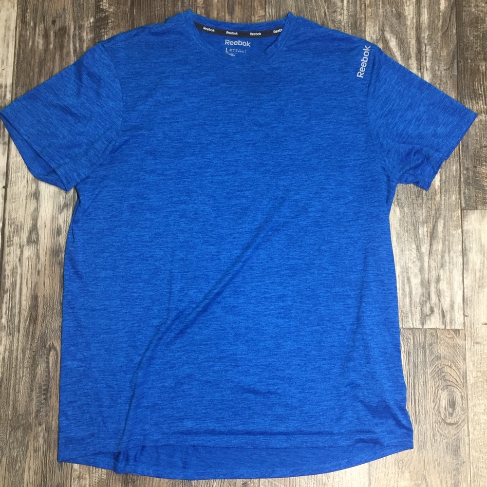 Reebok athletic workout/active polyester T-shirt